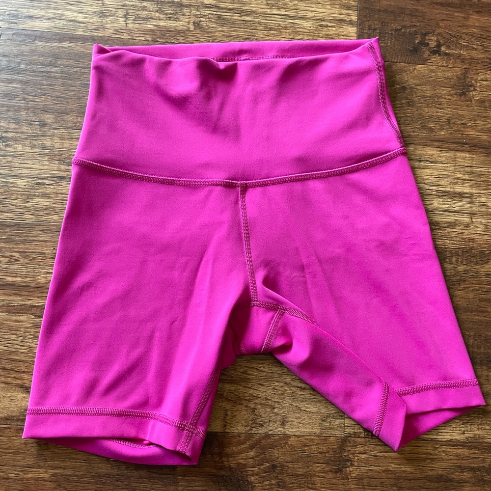Wonder Under Train Shorts